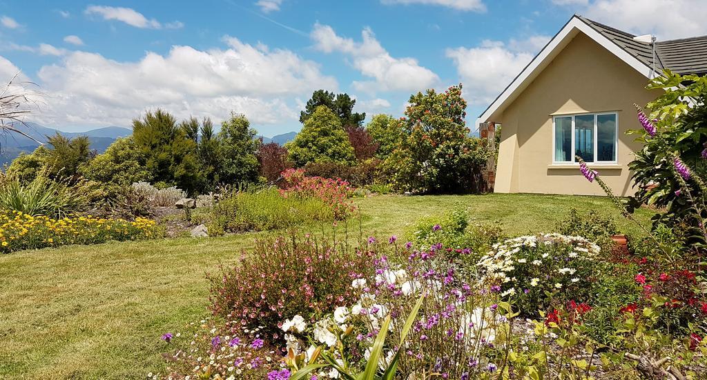 Golden Hills Farm Cottage Nelson Extérieur photo